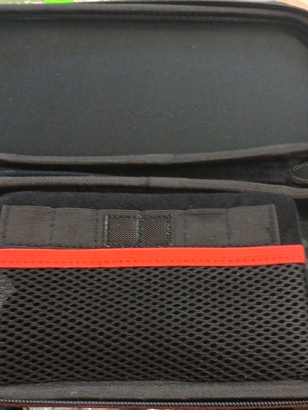 Nintendo Red Patterned Protective Tablet Case - Picture 2 of 2